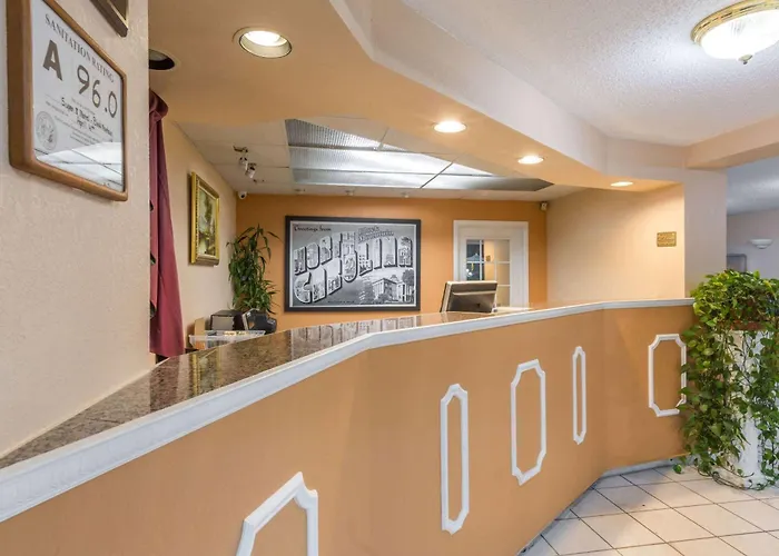 Super 8 By Wyndham Black Mountain